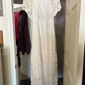 Elegant White Lace Maxi Dress